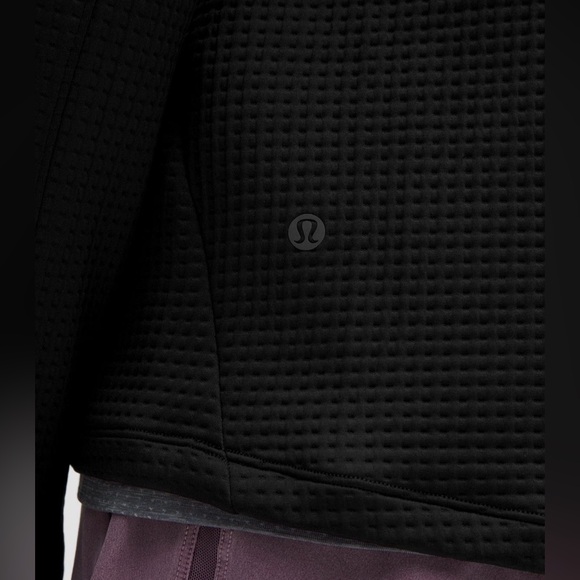 Lululemon Men’s “Waffle-Knit” Half Zip (M) *TRENDING* - Picture 7 of 14